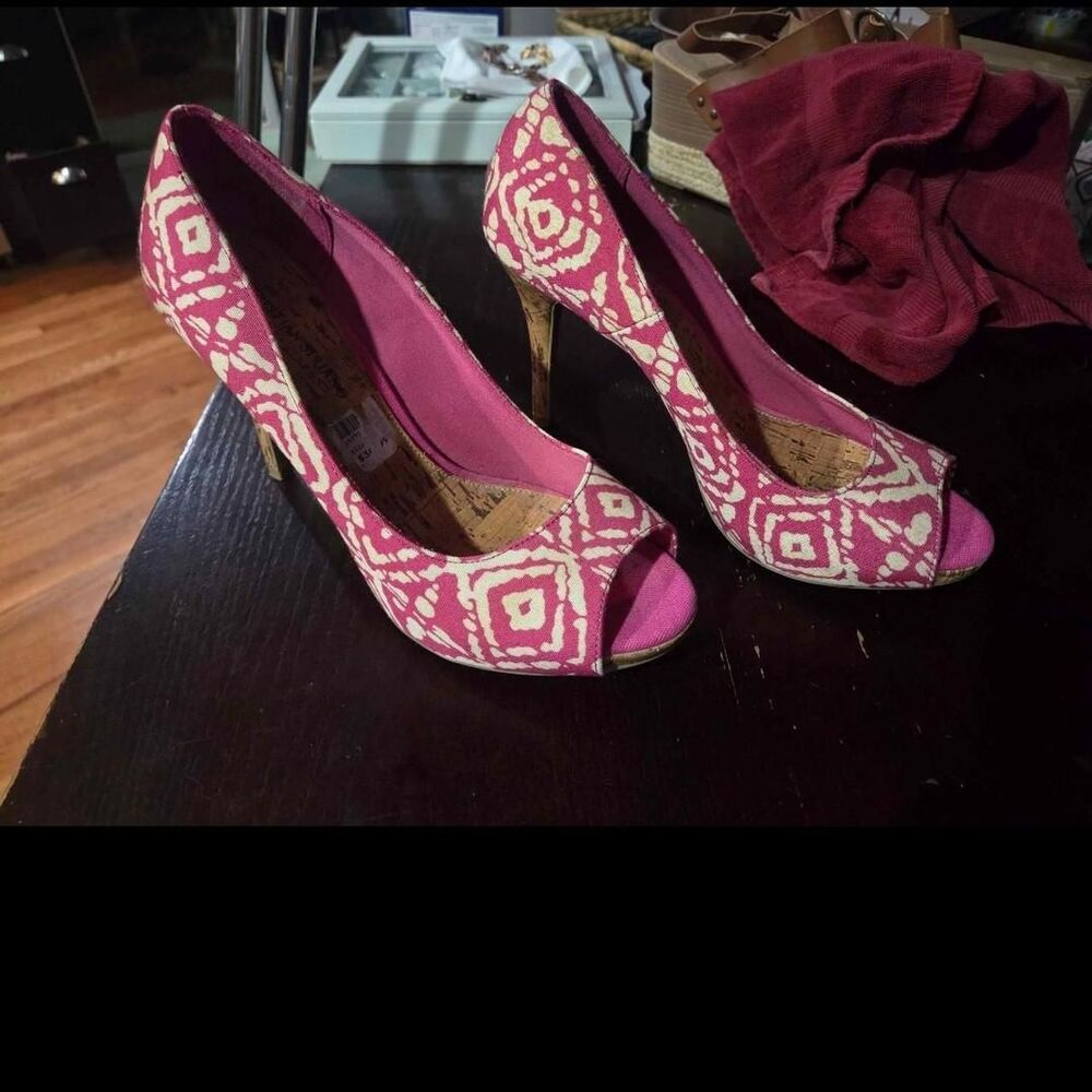 Christian-siriano Women's Pink and Cream Courts